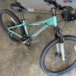 Womens Mountain Bike Giant