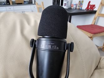 Microphone Shure MV7 with stand