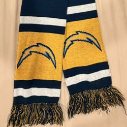 NFL CHARGERS UNISEX SCARF BLUE & GOLD LIGHTNING BOLT KNITTED FRINGE LOGO SCARF