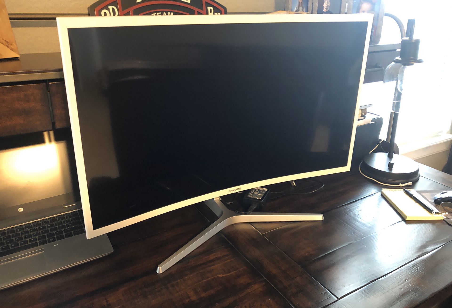 Samsung 32 inch LED Curved Monitor