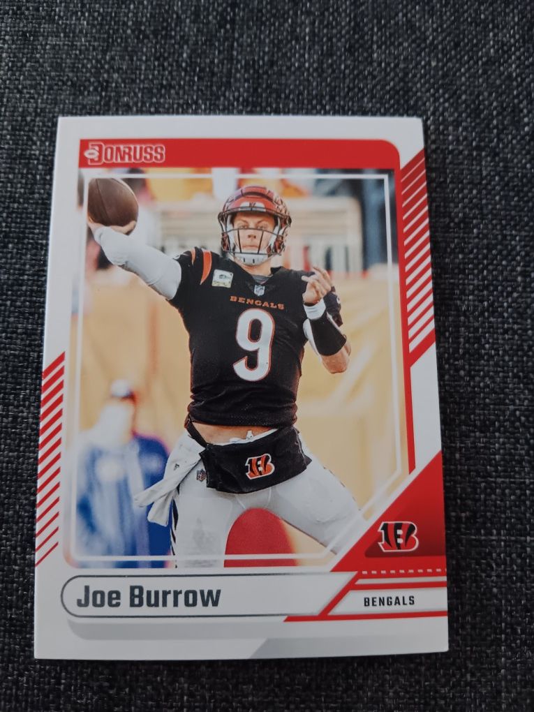 Nice! Joe Burrow, Near Mint, Comes In Sleeve. Asking $3. Please Check Out All My Stuff.