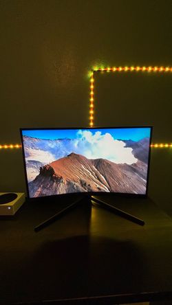 Samsung Odyssey G7 27” Curved Gaming Monitor – 240Hz QHD