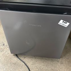 Single Door Mini Fridge