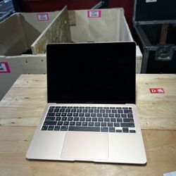 MacBook Air 13 (M1, 2020)