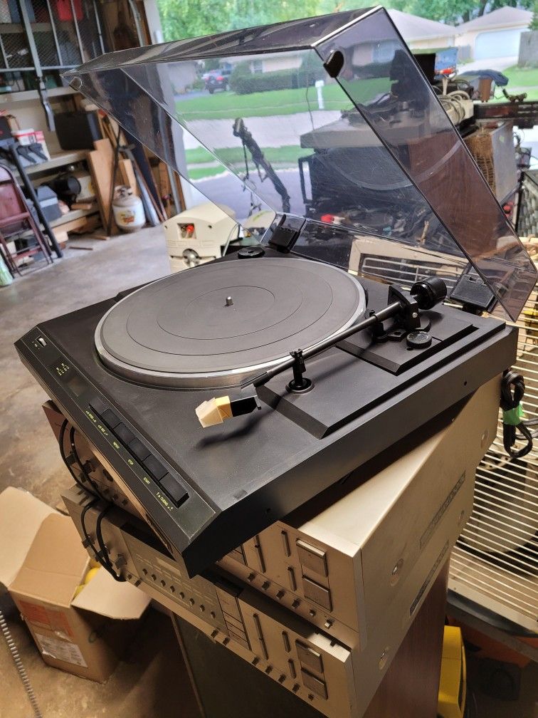 Sherwood PF-1170R Turntable