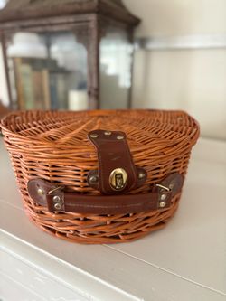 Wicker Basket with Leather Clasp and Handle