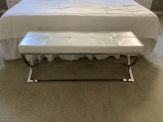 White accent bench