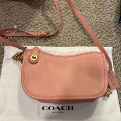 coach pink purse 