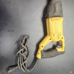 Dewalt Reciprocating Saw DWE305