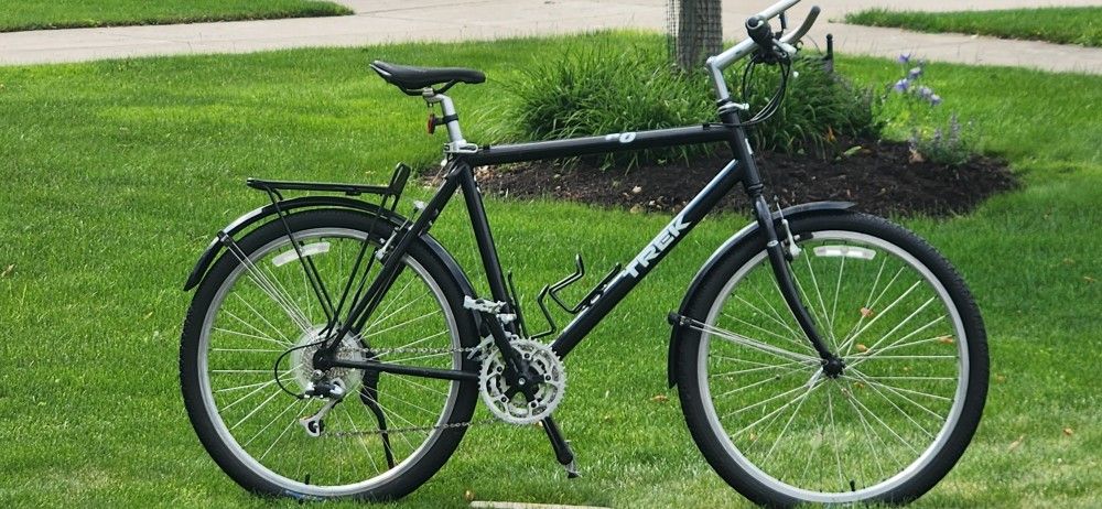 TREK SLR 8000 - MOUNTAIN BIKE - EX LARGE FRAME - DEORE COMPONENTS - TUNED