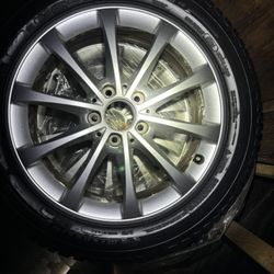 Mercedes-Benz Alloy OEM Michelin Cross Climate Tire’s 205/55/R17