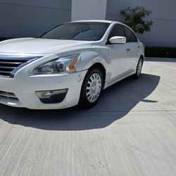 2014 Nissan Altima 2.5 4 Cylinders