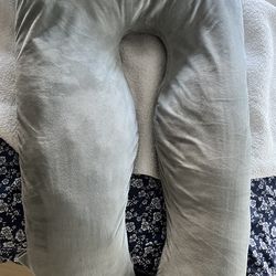 PREGNANCY PILLOW