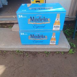 Modelo $40 Both Of Them