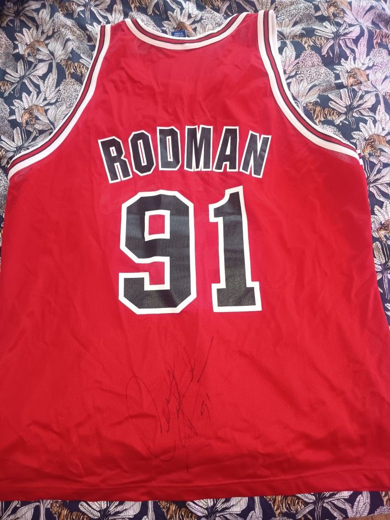 Signed* Dennis RODMAN Chicago Bulls Jersey