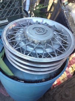 Cadillac hubcaps