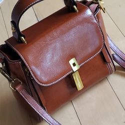 Brand New Small Bag.   Excellent Condition.   Never Used!