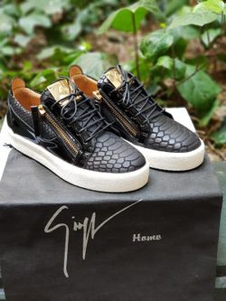 Giuseppe Zanotti ( Pls read desc. )