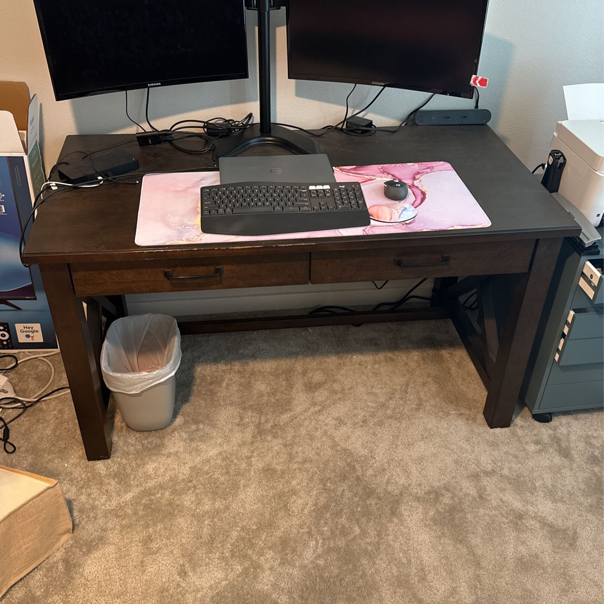 Free Work Desk With 2 Drawers 