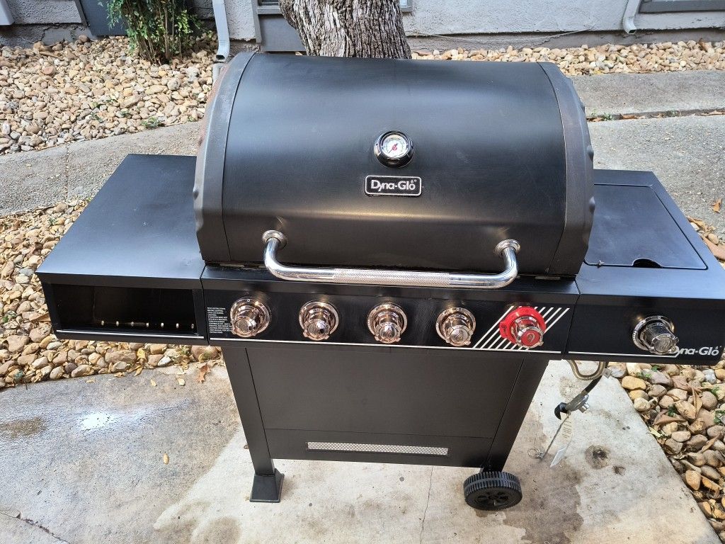 Dyno Glo Grill for Sale in San Antonio, TX OfferUp