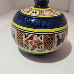 vintage Peruvian pottery piece from the Inca Pisac Cusco region