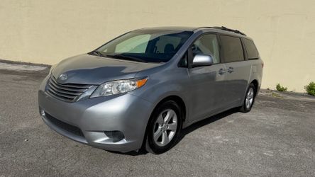 2015 Toyota Sienna