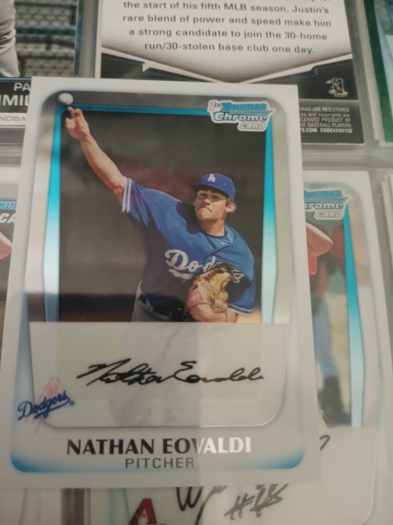 Nathan Evoaldi Bowman Chrome 1st 2011 ROOKIE