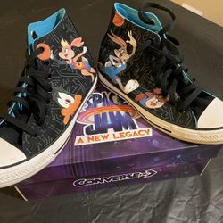 Space Jam Converse 