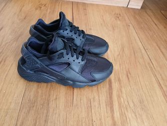 Nike huarache shoes