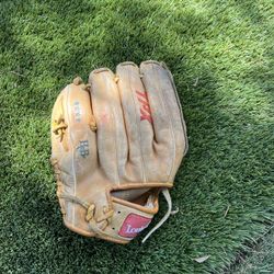 Louisville Slugger GTPS-10 Baseball Glove $25