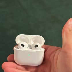 AirPod Generation 3