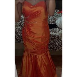 Orange dress