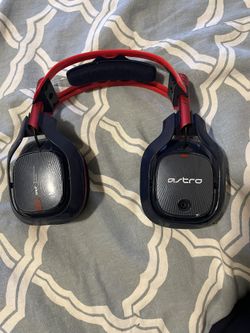Astro A40