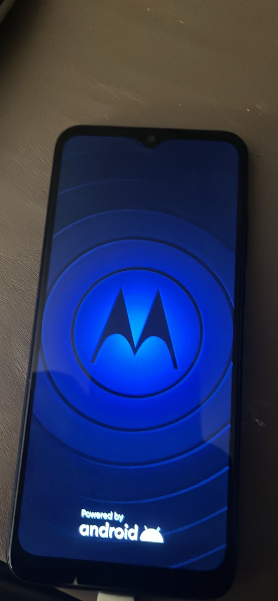 Brand New Moto G Play + Otter Box Phone Case 
