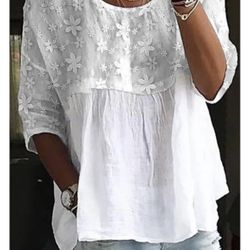 WOMEN’S WHITE LOOSE BOHO COTTON CREWNECK BLOUSE W/EMBROIDERED FLORAL DESIGN