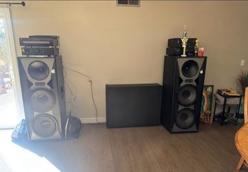 Welton Pro Studio Mach II Concert Speakers