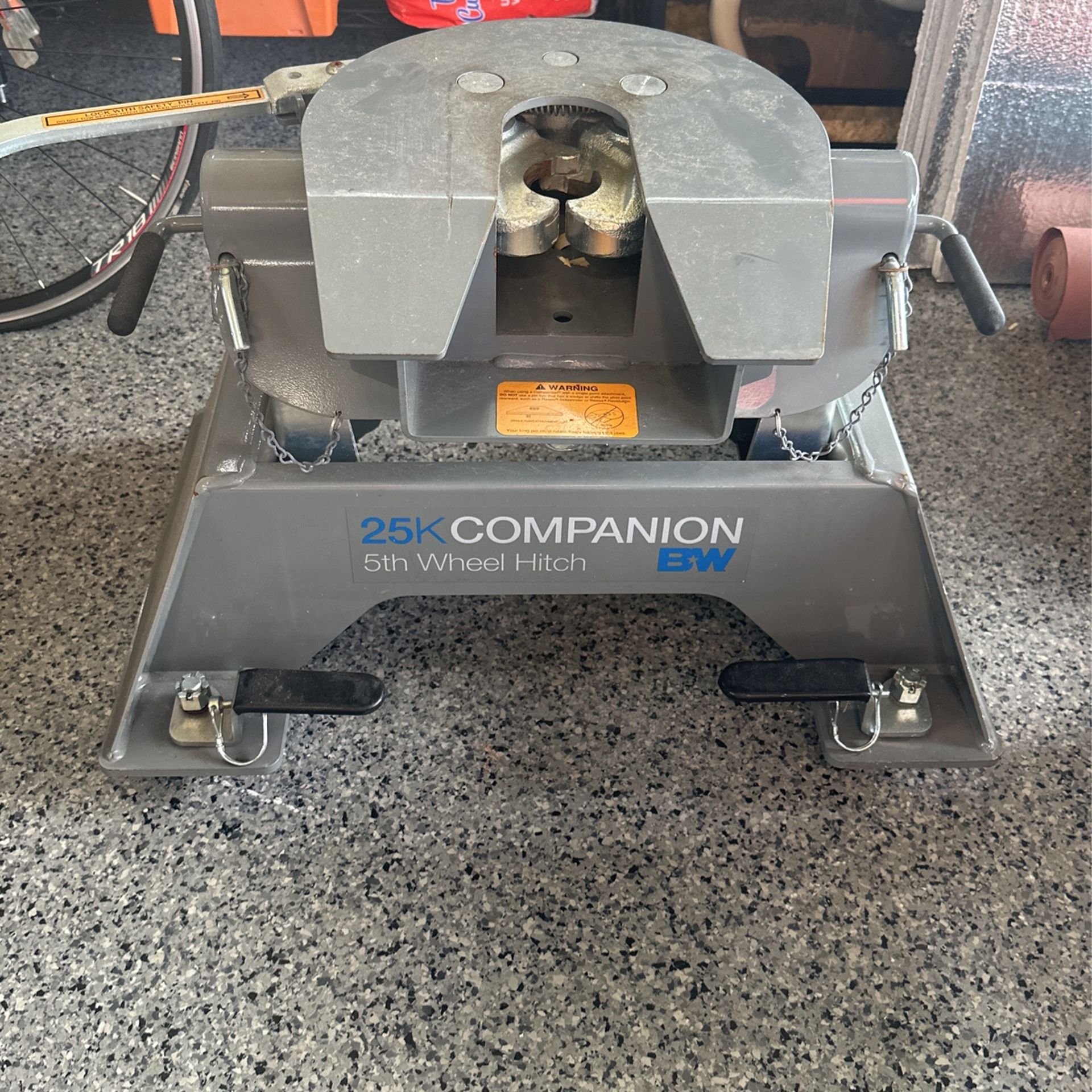 BW 5th WHEEL HITCH GMC