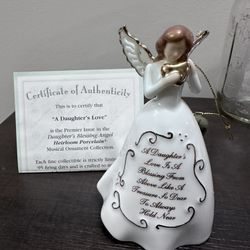 Bradford Exchange Daughter’s Blessing Premiere ‘A Daughter’s Love’ Musical Ornament