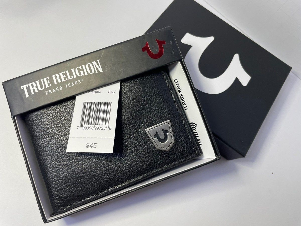 True Religion Men’s Wallet