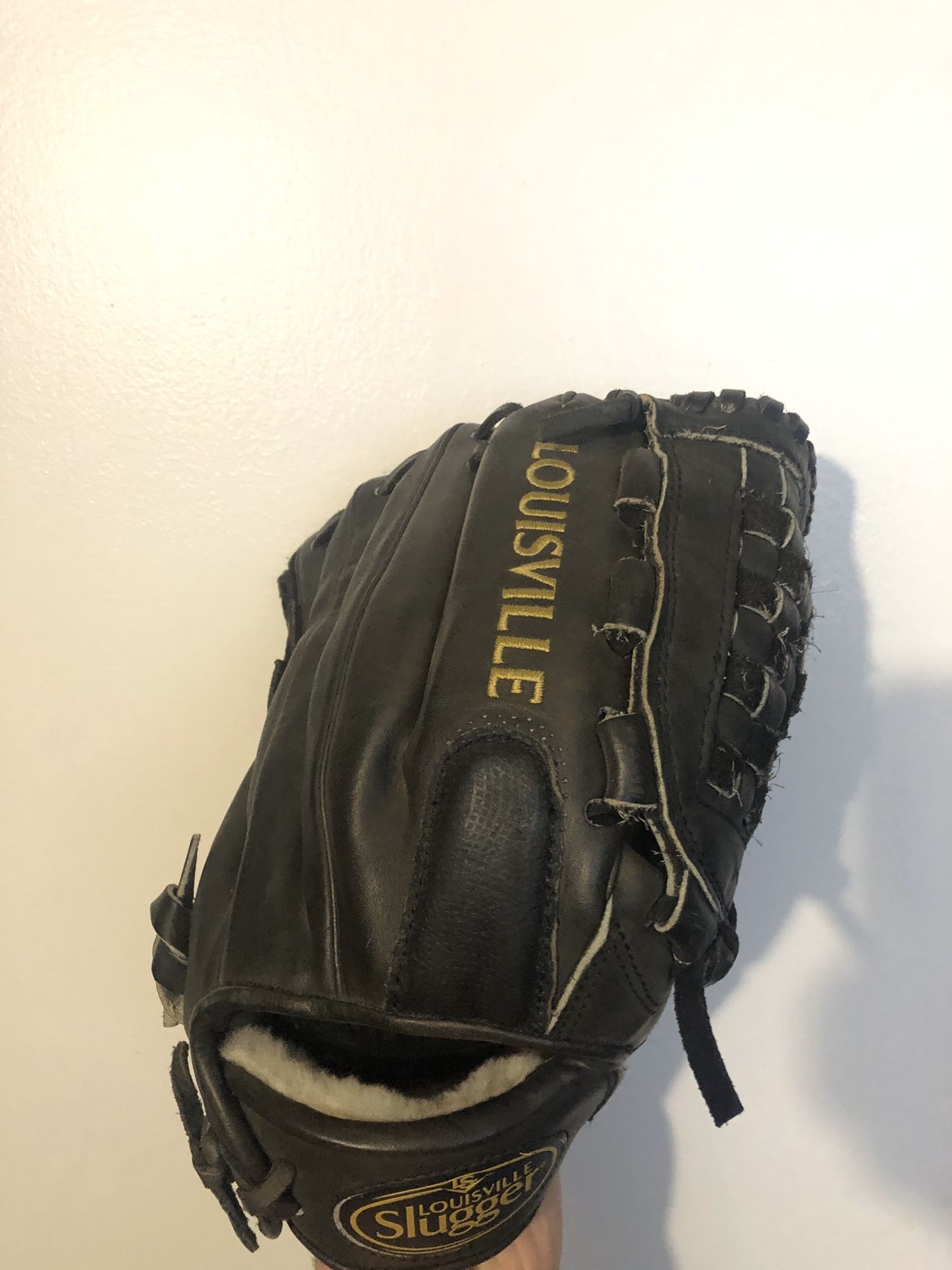 Louisville Baseball Glove Flaire