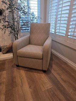 Crate and Barrel Royce Recliner