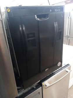 Whirlpool black dishwasher with plastic tub - Free delivery