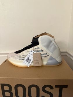 Adidas Yeezy QNTM Basketball  Size 11.5