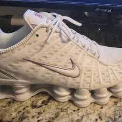Nike Woman's Shox TL Size 9.5 - Brand New No Box 