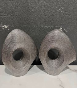 Set of 2 Silver Textured Modern Decorative Vases