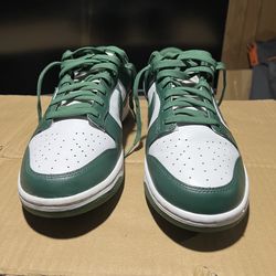 Nike Dunk Low “Michigan State” For Sale!