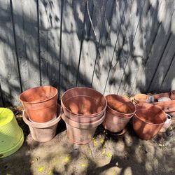 Planting pots 