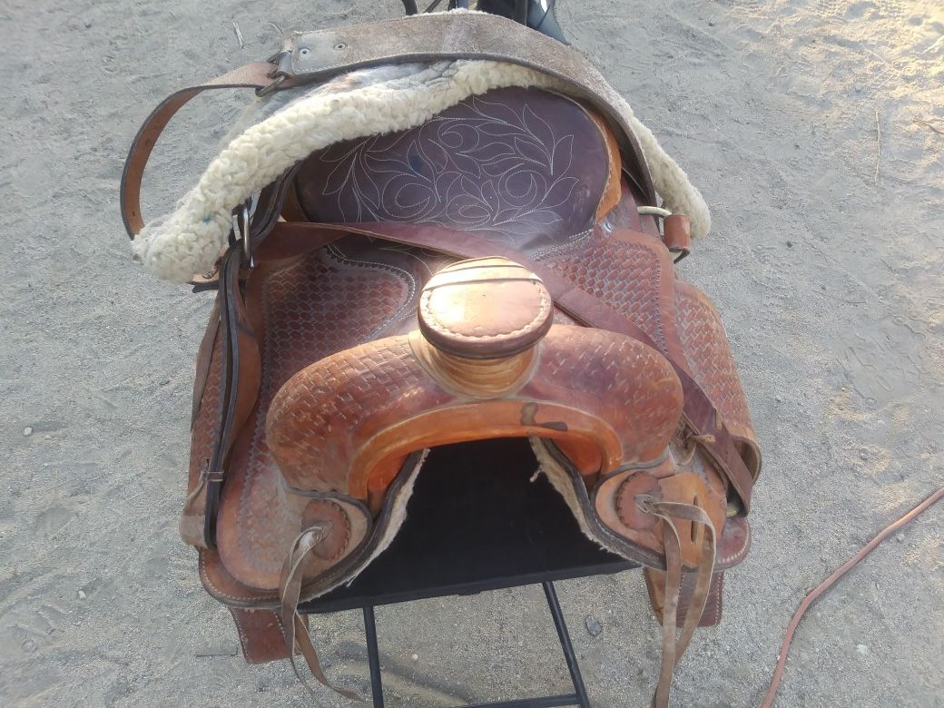 Leather horse saddle