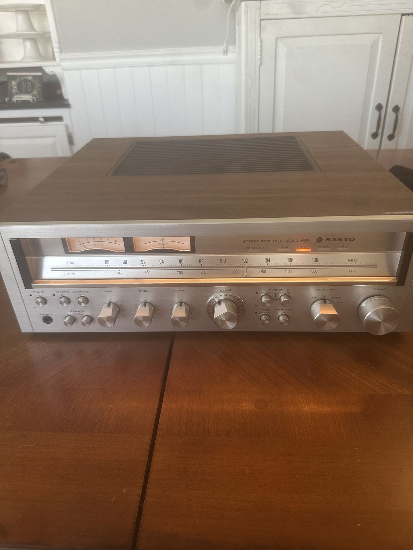 Vintage Sanyo JCX 2400K receiver