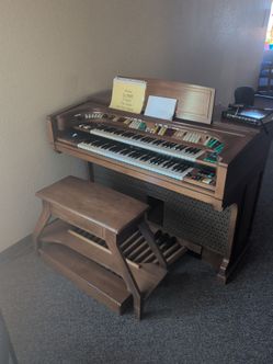 Chapel organ